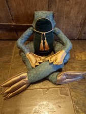 DORA DESIGN SIR LILY PAD FROG DOOR STOP / DRAUGHT EXTRACTOR