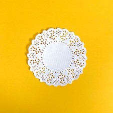 White Round Paper Doilies 11cm