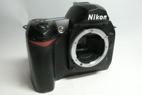 Nikon d70s tested working - &,