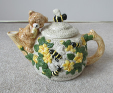 Vintage Bear and Bee