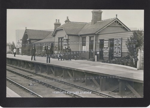 Leadgate railway station - railway,