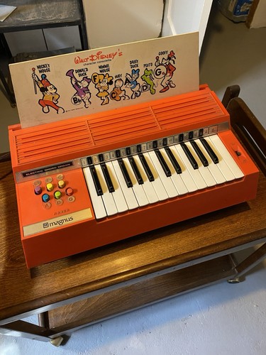 Vintage 1974 orange magnus - 1974,