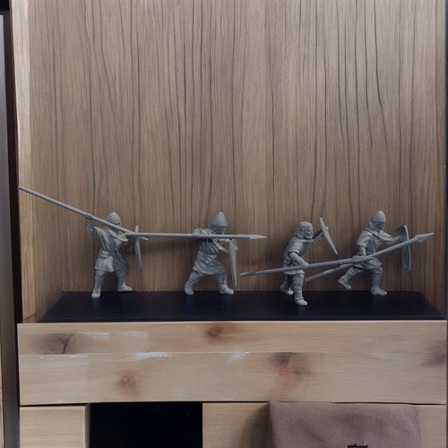Norman unarmored spearmen 28mm - unarmored,