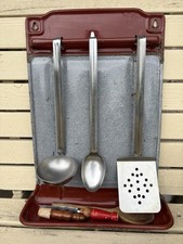 VTG Enamel Utensil Holder Rack Wall Hanging Red Ombre Country Kitchen