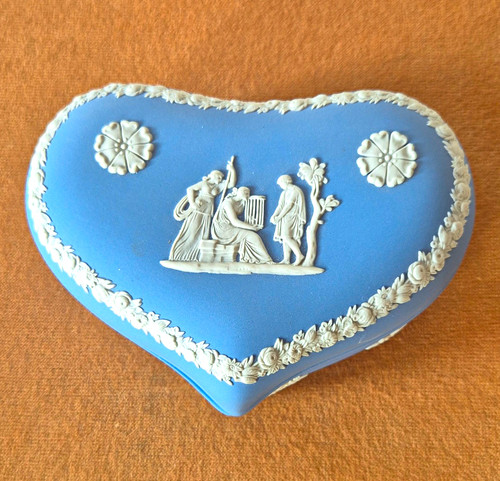 Wedgwood blue white - wedgwood,