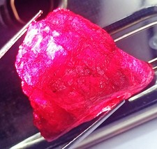 Natural Red Beryl Rough 55.30 Ct Loose Gemstone Certified