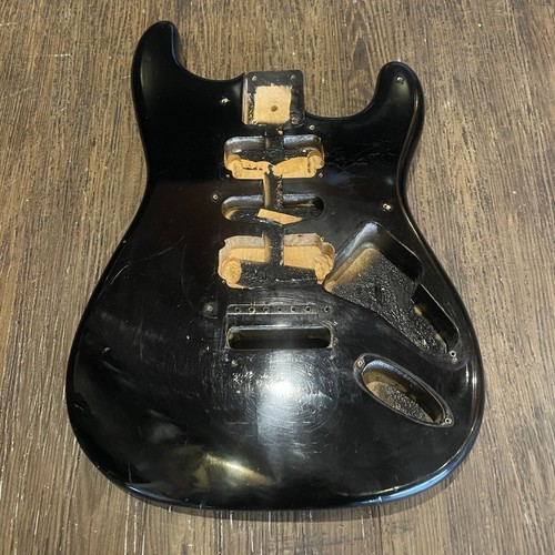 Fernandes electric guitar - guitar, body