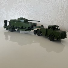Dinky Toys  Tank Transporter And Centurion Tank, No 660 & 651, Original, Green.