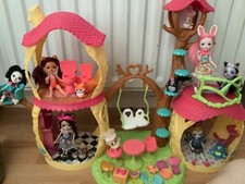 Enchantimals animal playhouse with dolls and pets