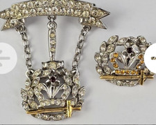 2 Vintage Ora order of