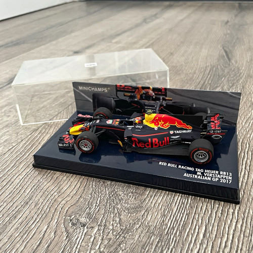 Minichamps red bull - 1:43,