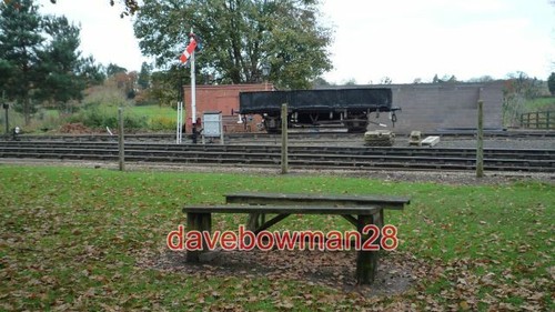 Photo bench and wagon - photo,