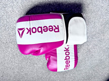 Reebok Boxing Gloves Grey Bag Pad Sparring Training MMA Punch Workout Kit