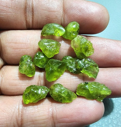 Raw green peridot rough - peridot, lot