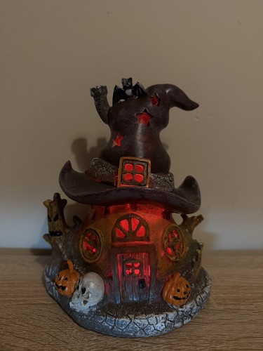 Maxx cottage halloween - tk,