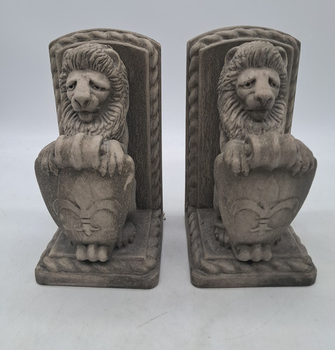 Pair cast stone - pair,
