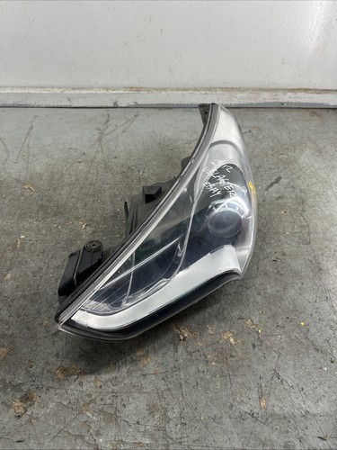 Hyundai veloster headlamp - hyundai,
