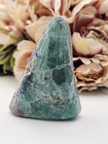 Smithsonite crystal specimen - crystal,