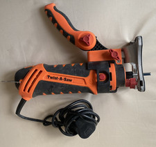 The Renovator Twist-A-Saw