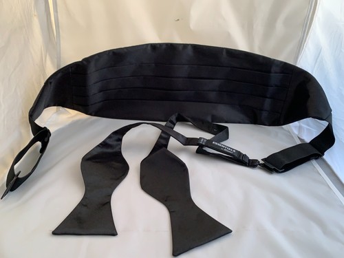 Shiny black silk mens pleats - black,