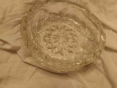 Heavy clear cut glass - clear, ashtray