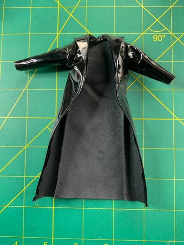 Wwe black vynil - vynil, trenchcoat