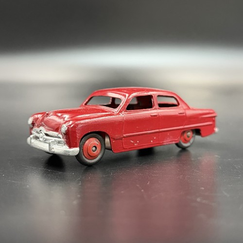 Vintage dinky toys 139a red - toys,