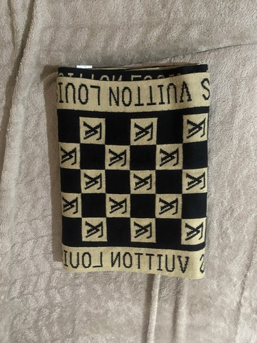 Louis vuitton scarf - louis,
