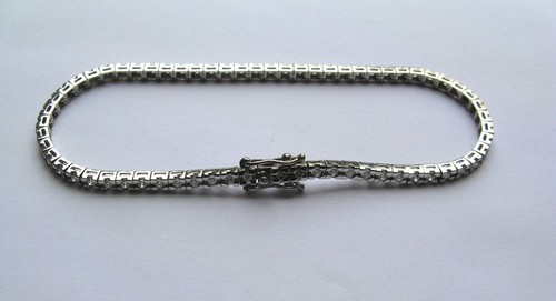 18ct white gold 1ct - 7.5",