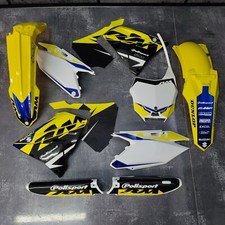 Plastics + Graphics RM Restyle