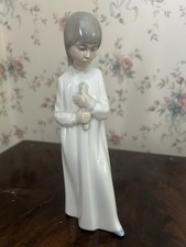 Lladro Nao Figurine #562 Girl
