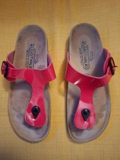 Red Toe Post Sandles