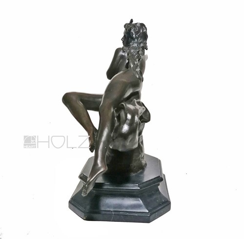 Bronze figure marble base - figure, on
