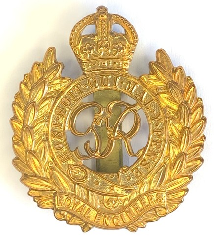 Royal engineers cap badge - royal,