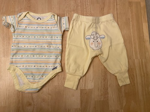 Baby clothes euc gerber - baby, gerber’s