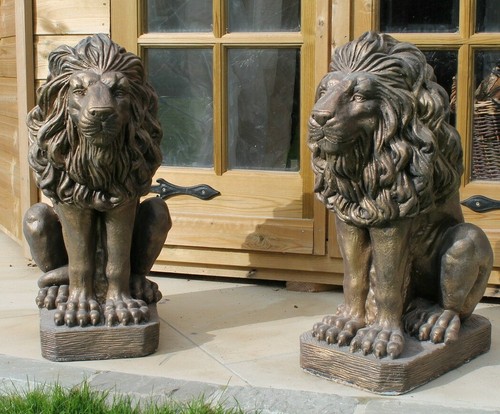 Pair sitting lions - sitting,