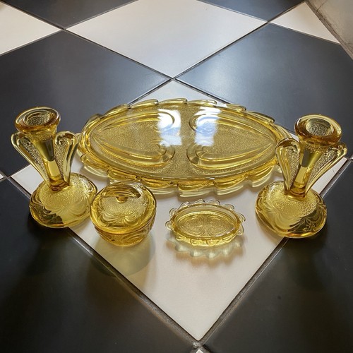 Art deco glass dressing - art, table