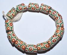 FINE VINTAGE STRING OF ORNATE