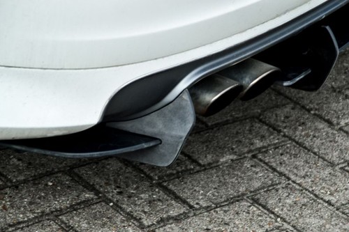 Rear bumper diffuser - rear,