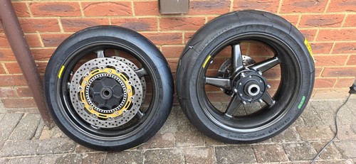 Bmw s1000rr carbon - bmw,