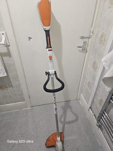 Stihl fsa57r battery strimmer - stihl,