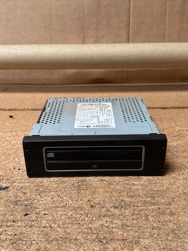 Volvo radio cd player - fm,