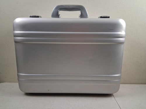 Vintage zero halliburton - vintage,