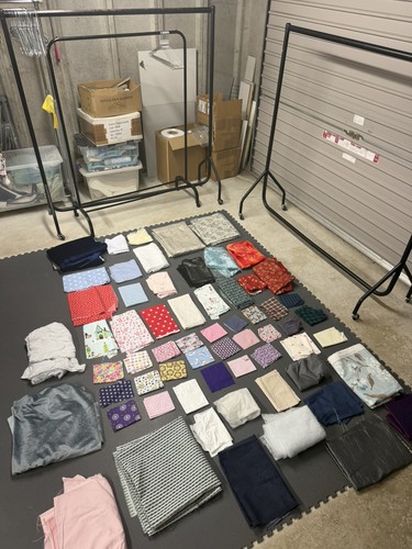 Mixed job lot fabrics - lot,