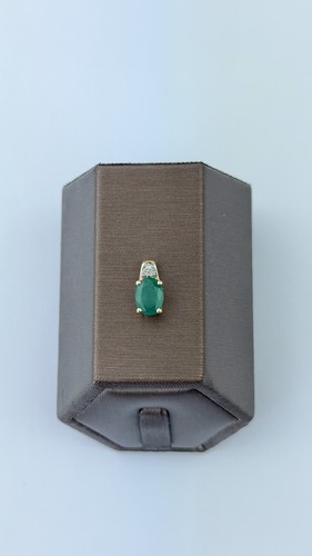 Emerald and diamond - emerald,