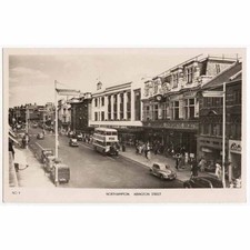 NORTHAMPTON Abington Street Showing Co-op Store RP Postcard, Unused