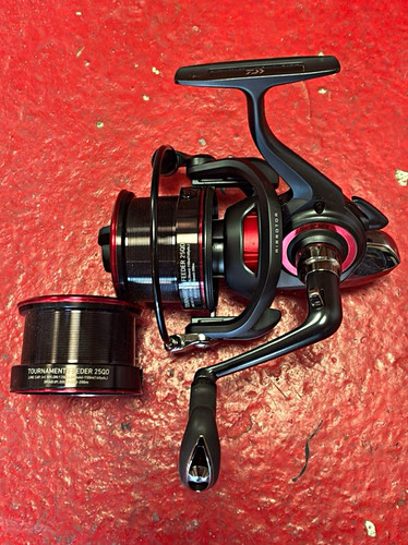 Daiwa tournament feeder - tournament, 25qda
