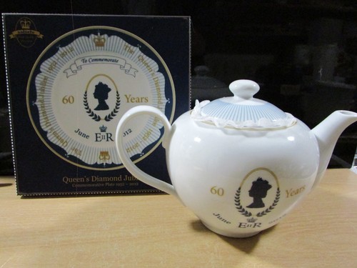New boxed queen s - new, &