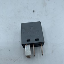 1552133 Original Windshield