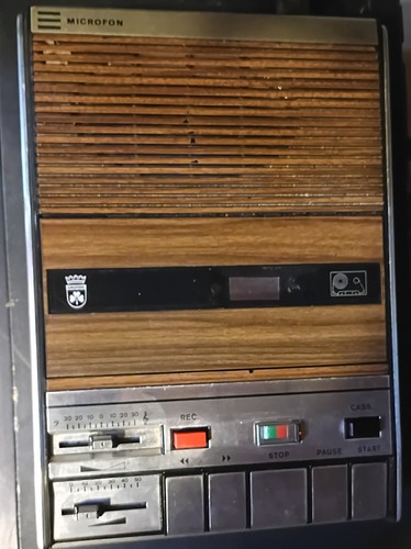 Vintage grundig portable - grundig,